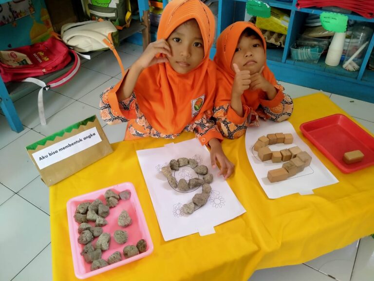 Arsitek Cilik RA Plus Nurul Izzah: Belajar Teknologi Lewat Sentra Rancang Bangun