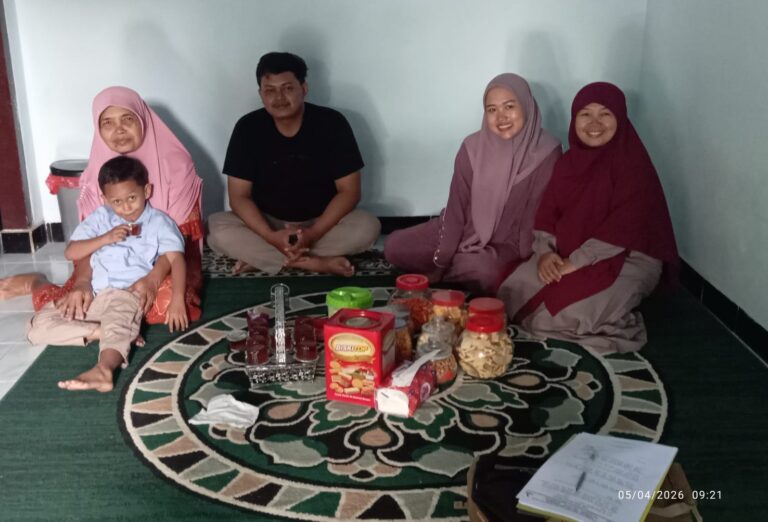 Mengetuk Pintu, Menyapa Hati: Membangun Sinergi Lewat Program Home Visit RA Plus Nurul Izzah
