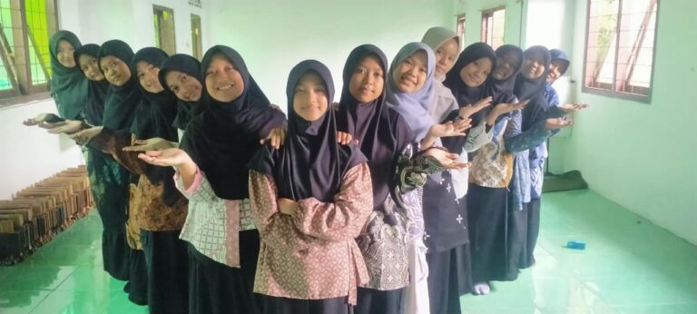 Wujudkan Generasi Percaya Diri: Serunya Perayaan Hari Kartini & KTS di SDIT Nurul Izzah