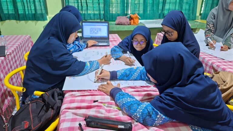 Tingkatkan Kualitas Pendidikan, Kepala Sekolah dan Guru SMPIT Nurul Izzah Ikuti Bimtek BOS Kinerja